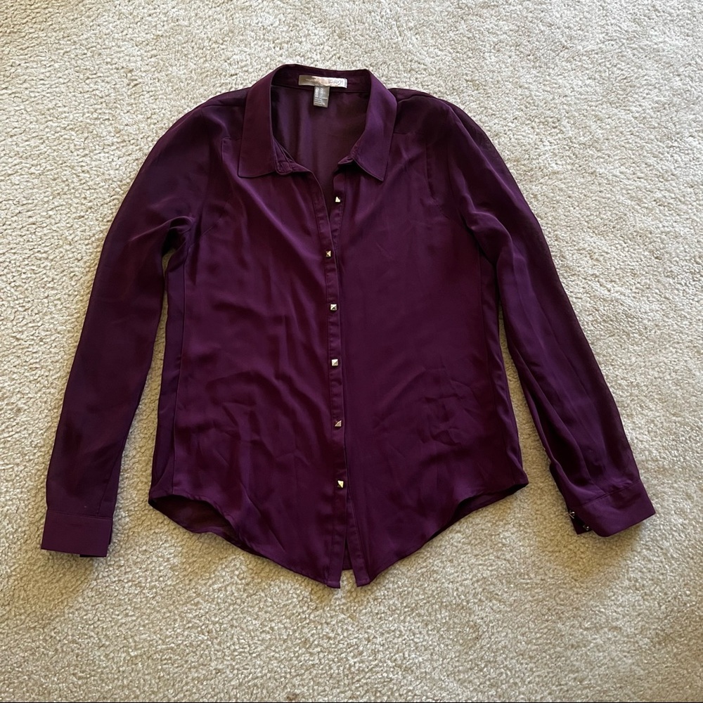 Love 21 purple  button down blouse - Picture 2 of 3